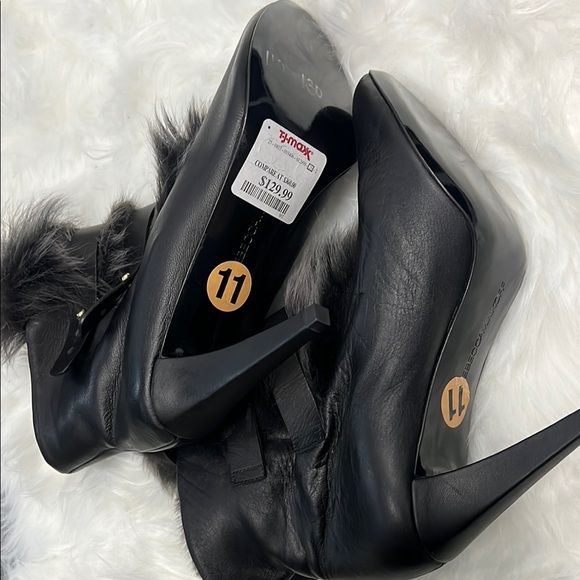 NWT Rebecca Minkoff Black Fur-Trimmed Women's Ankle Boots - Picture 3 of 3